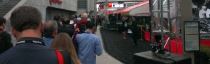 Queue to get into the OOW keynote