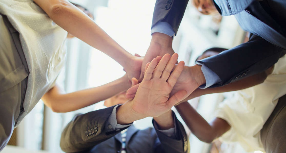 Integrating field service management software
